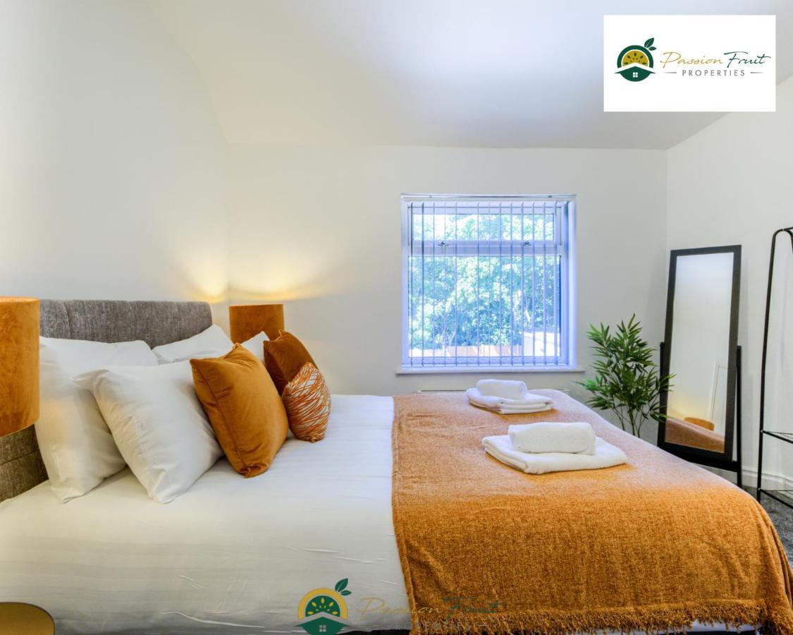 3 Bedroom Coventry House By Passionfruitproperties With Free Wi-Fi, Large Garden And Driveway - 52Nrc Eksteriør billede